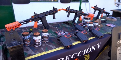 El Ministerio del Interior realiz� la prueba de las nuevas armas con munici�n no letal para utilizar en allanamientos y manifestaciones