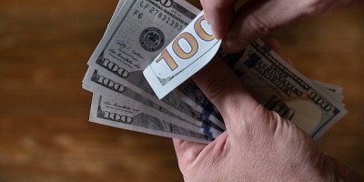 Comenz� el blanqueo de d�lares en los bancos argentinos