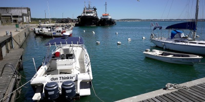 Encontraron muerta a una mujer en aguas de la zona del Barrio Sur: estaba vestida con traje de neopreno y lentes de nataci�n