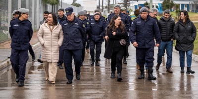 Legisladores oficialistas y de la oposici�n, que integran la Comisi�n de Seguimiento Carcelario, recorrieron las instalaciones del Comcar junto al Comisionado Parlamentario