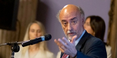 Pablo Mieres plantea trabajar en conjunto con los otros candidatos presidenciales contra el plebiscito de la  seguridad social