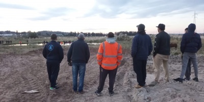 Encontraron sin vida al adolescente de 13 a�os que era buscado en un tajamar de Maldonado al que entr� con su caballo