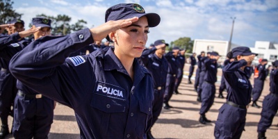 Cerca de 100 nuevos efectivos reforzar�n el patrullaje policial en varias zonas de Montevideo