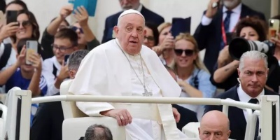 El Papa critica "violaci�n masiva de derechos humanos" por colonos espa�oles, pero defiende a Isabel la Cat�lica