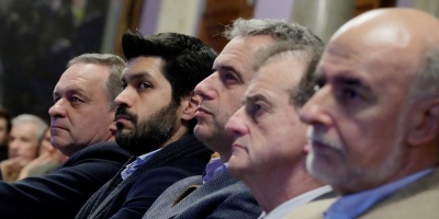 Opci�n: Frente Amplio 42%, coalici�n de gobierno 41%