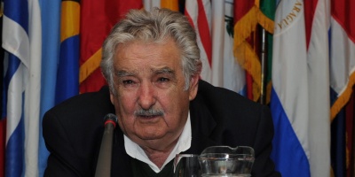 Mujica dijo que el bloqueo de Estados Unidos a Cuba "es ridculo"
