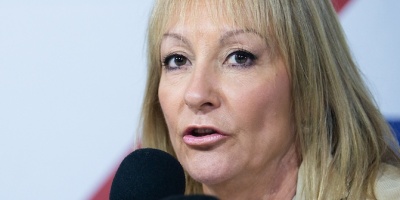 Cosse: Andr�s Ojeda �est� tratando de conseguir votos a como d� lugar"