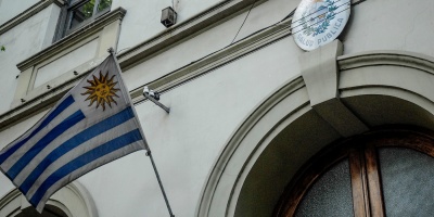 Mujer disfrazada de enfermera entreg� un arma a un recluso internado en un hospital