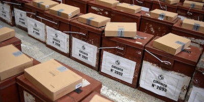 La veda propagand�stica en radio, TV y v�a p�blica, de cara a las elecciones del domingo, comienza a regir esta medianoche