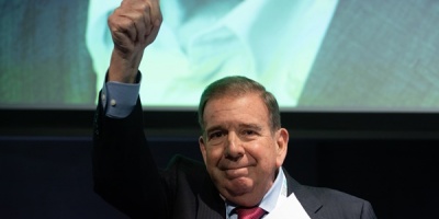 Edmundo Gonz�lez y Mar�a Corina Machado agradecen al Parlamento Europeo el premio S�jarov