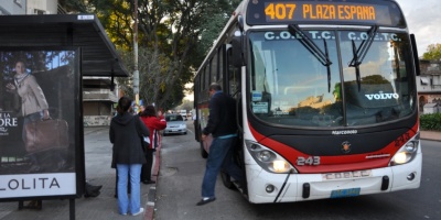 El servicio de �mnibus urbano es normal con la totalidad de las frecuencias habituales en el horario de 7 a 21