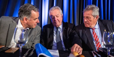 Orsi dijo que a Ant�a "lo obligaron a hacer los mandados" por criticas a la f�rmula en su etapa como intendentes