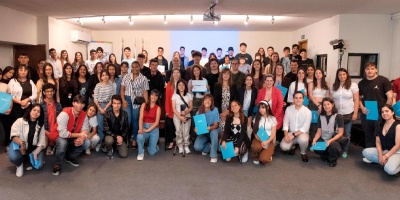 355 j�venes obtuvieron su certificaci�n por haber transitado por el programa �Yo estudio y Trabajo�