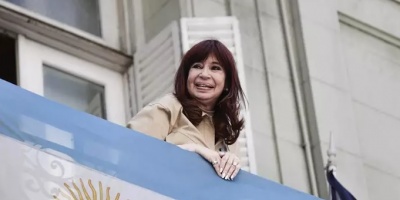 El abogado de la expresidenta argentina Cristina Fern�ndez presenta un recurso para recuperar sus pensiones