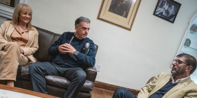 Presidente del Frente Amplio atribuy� el triunfo electoral a que �la gente decidi� cambiar�