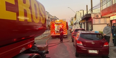 Gran incendio en Maldonado consumi� un local comercial