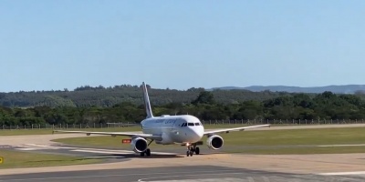 Tres vuelos semanales directos unir�n a Punta del Este y Santiago de Chile hasta fines de marzo