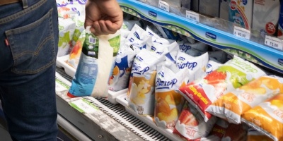 Paro l�cteo comienza a afectar el abastecimiento de leche