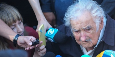 Mujica se encuentra �calmado, tranquilo, en sala� tras haber experimentado dolor "como era esperable", dijo su m�dica personal