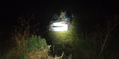 Tr�gico: Mujer argentina muere al chocar su auto con varios caballos 