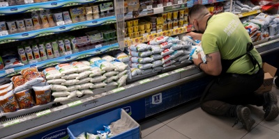 El presidente del Instituto Nacional de Leche, Juan Vago, se�al� que el exceso de lluvias al inicio de 2024 provoc� una ca�da en la producci�n anual del producto y sus derivados