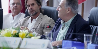 Lacalle Pou: hay que �mirar y agradecer� el trabajo en conjunto realizado con los Intendentes