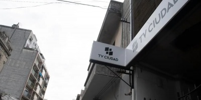 Mart�n Lema anunci� que si asume el gobierno capitalino, cerrar� TV Ciudad