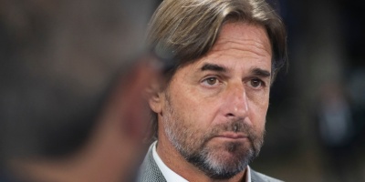 El Consorcio que construy� el Ferrocarril Central, present� una demanda contra Uruguay �por falta de pagos en m�s de un a�o�