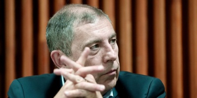 El nuevo ministro de Econom�a y Finanzas marc� como una prioridad "fortalecer la estabilidad macroecon�mica"