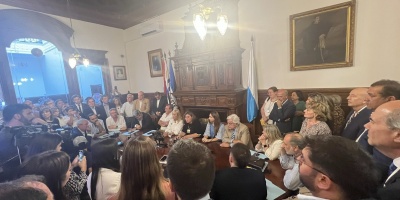 Exvicepresidenta Beatr�z Argim�n, dijo que est� observando y �haciendo un seguimiento�, en el caso del exintendente Besozzi