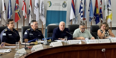 El ministro del Interior plante� a los intendentes profundizar la fiscalizaci�n de las motos