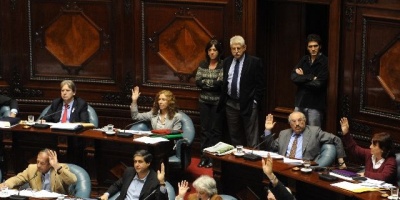 Senado aprob extensin del plazo para Aratir; Oposicin sostiene que el Gobierno "se dej coaccionar"