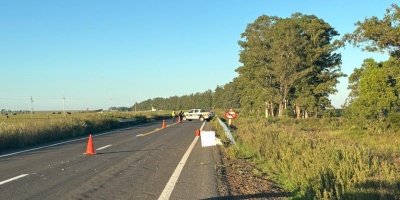 Salto: Un motociclista muri� tras impactar contra un guardarra�l met�lico 