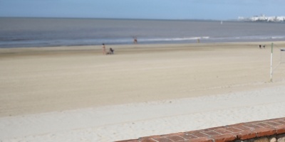 Investigan muerte en la playa