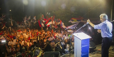 Vzquez destac la "plena sintona" con el actual Gobierno en aniversario del Frente Amplio