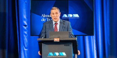 El ministro de Econom�a confirm� que buscar� potenciar la regla fiscal que rige desde la anterior administraci�n de gobierno