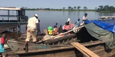 Ms de 100 muertos y ms de 150 desaparecidos al naufragar por un incendio de una barcaza en el oeste de RDC