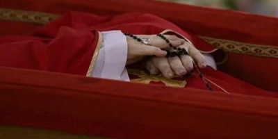 Funcionarios del Gobierno de Argentina se preparan para viajar al funeral del Papa