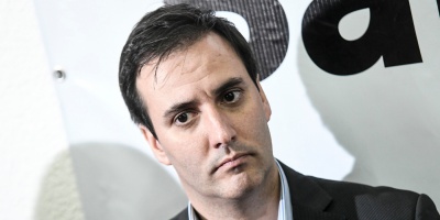 "Se le quiere quitar al Parlamento el �mbito natural de discusi�n de las leyes", dijo diputado Conrado Rodr�guez 