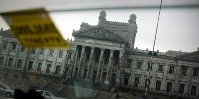 Comisi�n en Diputados aprob� ingreso a las intendencias por concurso