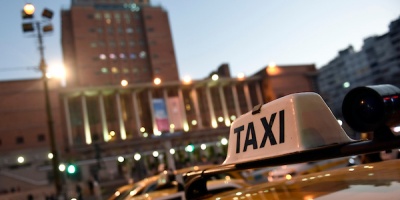 Choferes de aplicaciones denuncian autos con papeles falsos