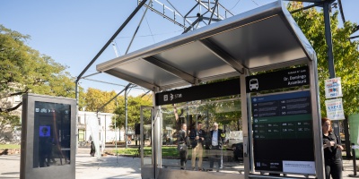 La IMM inaugur la primera parada de mnibus inteligente