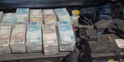 Un ciudadano argentino intent ingresar al pas cerca de US$ 300.000 en efectivo escondidos en un auto por el puente San Martn