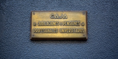 El directorio de la Caja de Profesionales hizo saber que a partir de julio no tendr ms fondos para cumplir con sus obligaciones