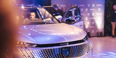 Peugeot presenta su renovada gama SUV electrificada
