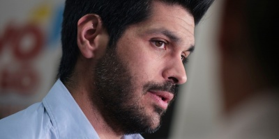 El senador Ojeda dijo que el Gobierno mantiene en su cargo al presidente de colonizaci�n por capricho