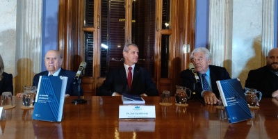Jos Garchitorena present su libro La sucesin presidencial 
