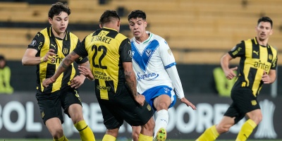 Pearol y Vlez Sarsfield igualaron sin goles en el Campen del Siglo por la ltima fecha del grupo H