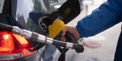 El gobierno anunciará este viernes el precio de los combustibles que regirá durante el mes de junio