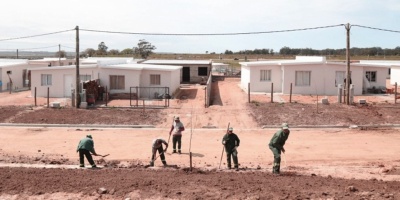 El ministerio de Vivienda y Ordenamiento Territorial impulsa negociaciones tendientes a buscar un aumento de presupuesto